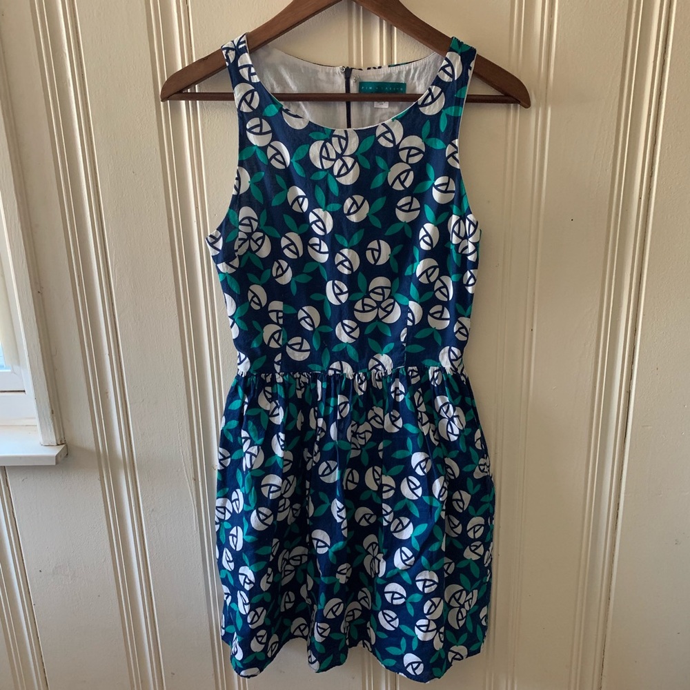 Pin + Larkin floral dress like new XS